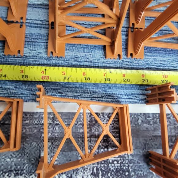 H.o scale maybe O bridge trusses 40 plus pcs incline and decline lt brown - Picture 4 of 13